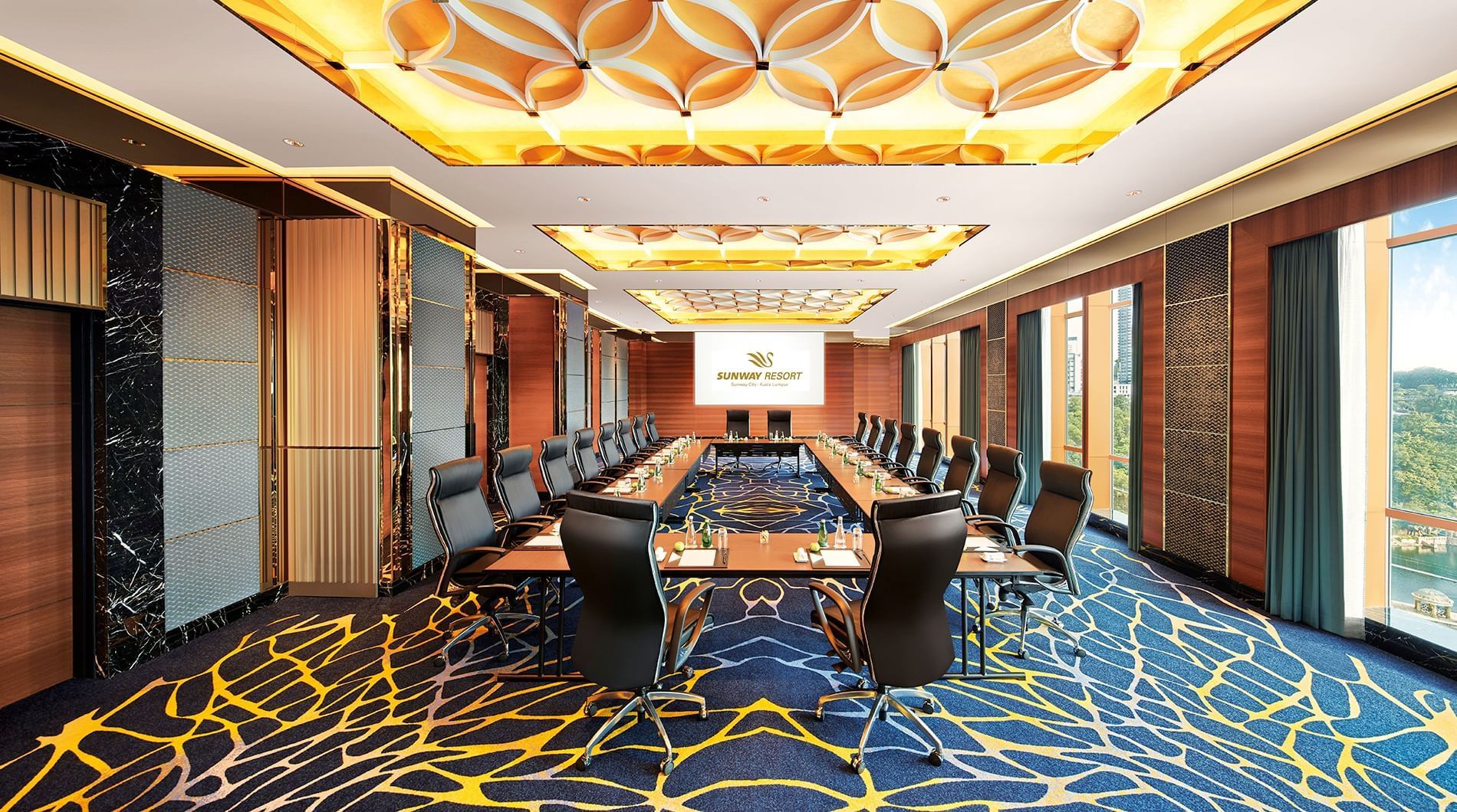 Take Note of Unique Meeting Rooms for Impressive Business Gatherings